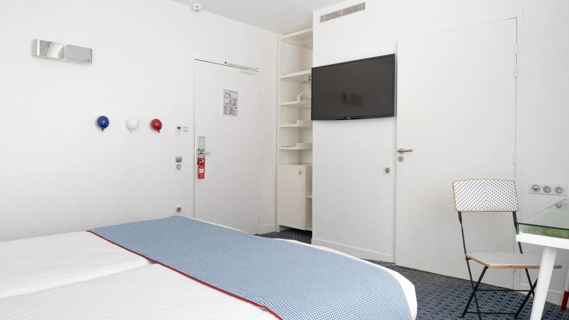 34b - Astotel 3*